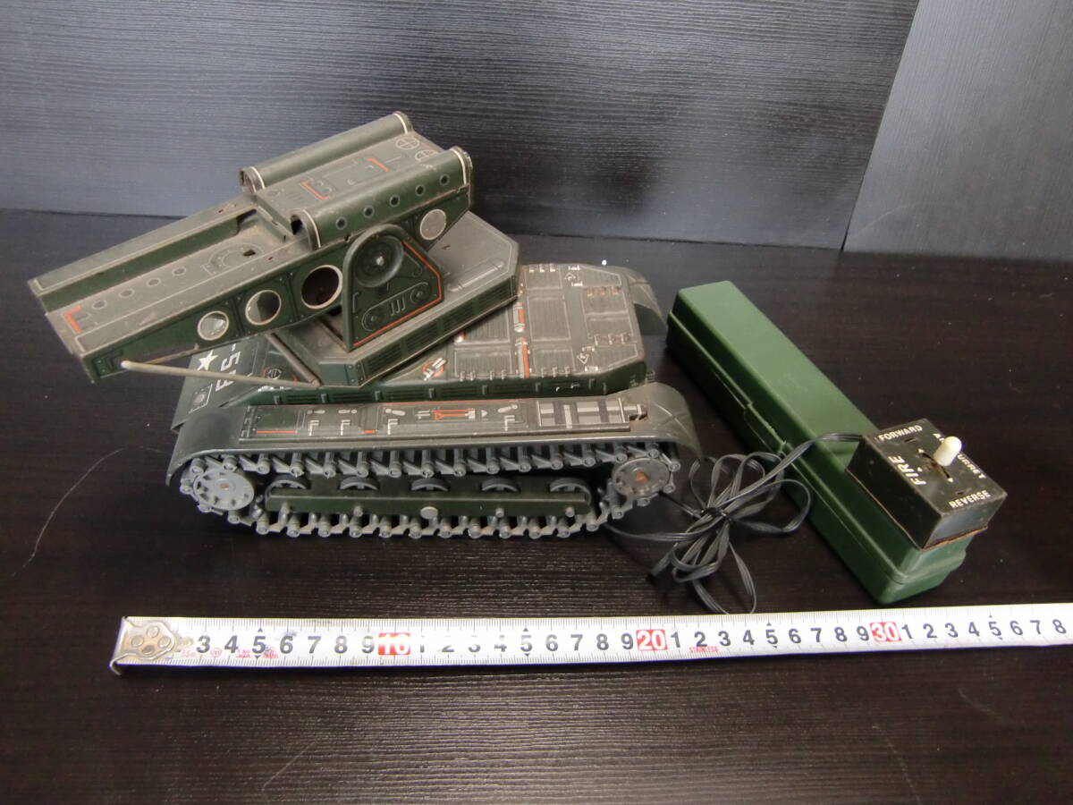 ★詳細不明のミサイル戦車　リモコン式　ジャンク！