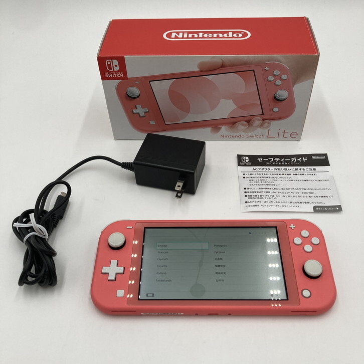 IWA 【中古美品】 【動作確認済み】【初期化済み】 Nintendo Switch Lite スイッチライト コーラル 〈034-250114-OR-02-IWA〉