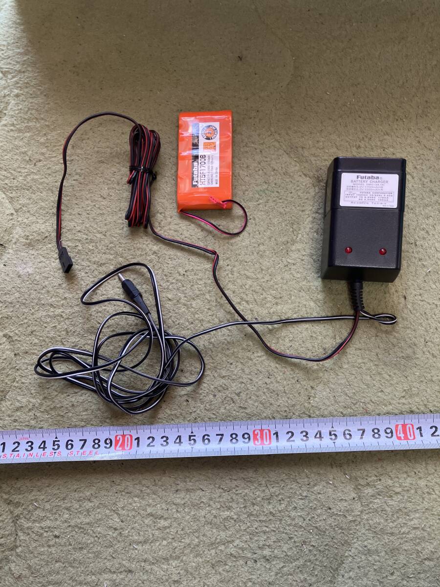 フタバ　4pk系　プロポ　送信機　電池　充電器　動作品　 画像で確認ください