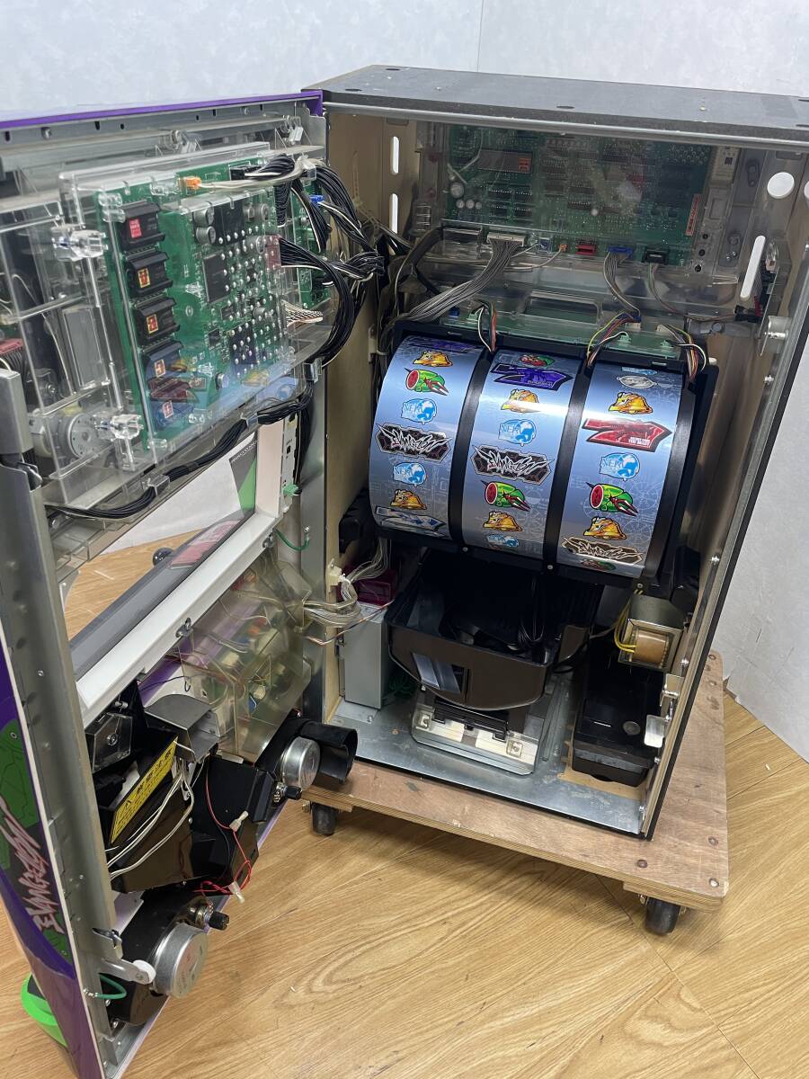 ☆822 BISTY スロット台 実機 エヴァンゲリオン 真実の翼 ☆822 BISTY スロット台 実機 エヴァンゲリオン 真実の翼