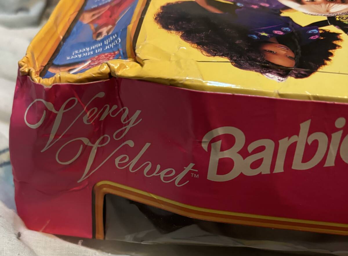 Very Velvet Barbie 1998 год нераспечатанный как новый с дефектом 