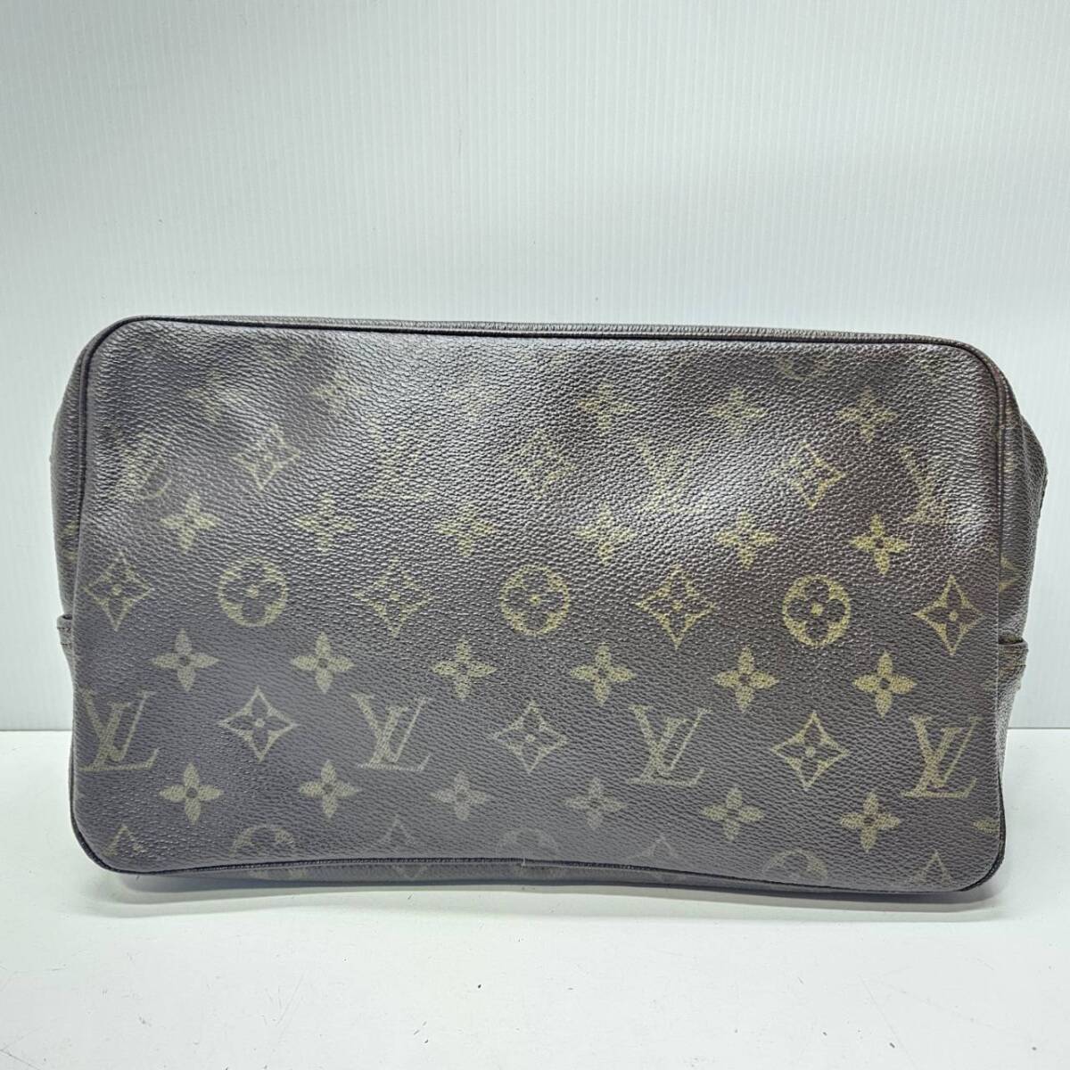 LOUISVUITTON/ルイヴィトン【良品】モノグラム トゥルーストワレット28 セカンドバッグ クラッチバッグ　ポーチ【y1076】