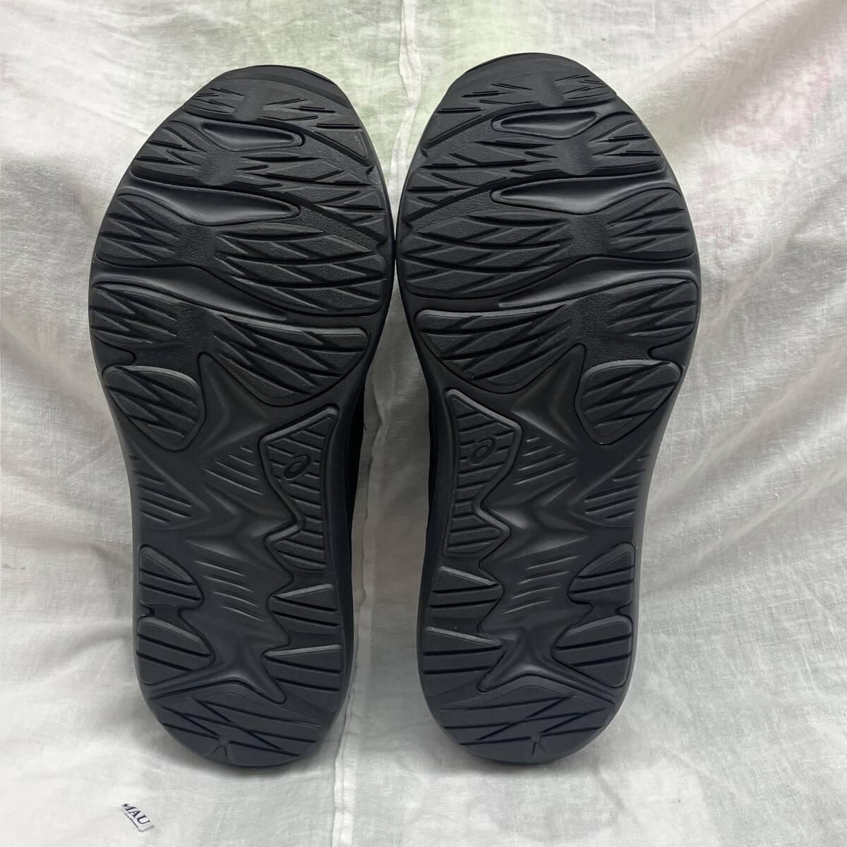 新品未使用品 通学・通勤にも ★アシックス asics★ 28.0cm 『JOLT 5』黒 ランニングシューズ エキストラワイド 足幅4Eタイプ 1011B964/002