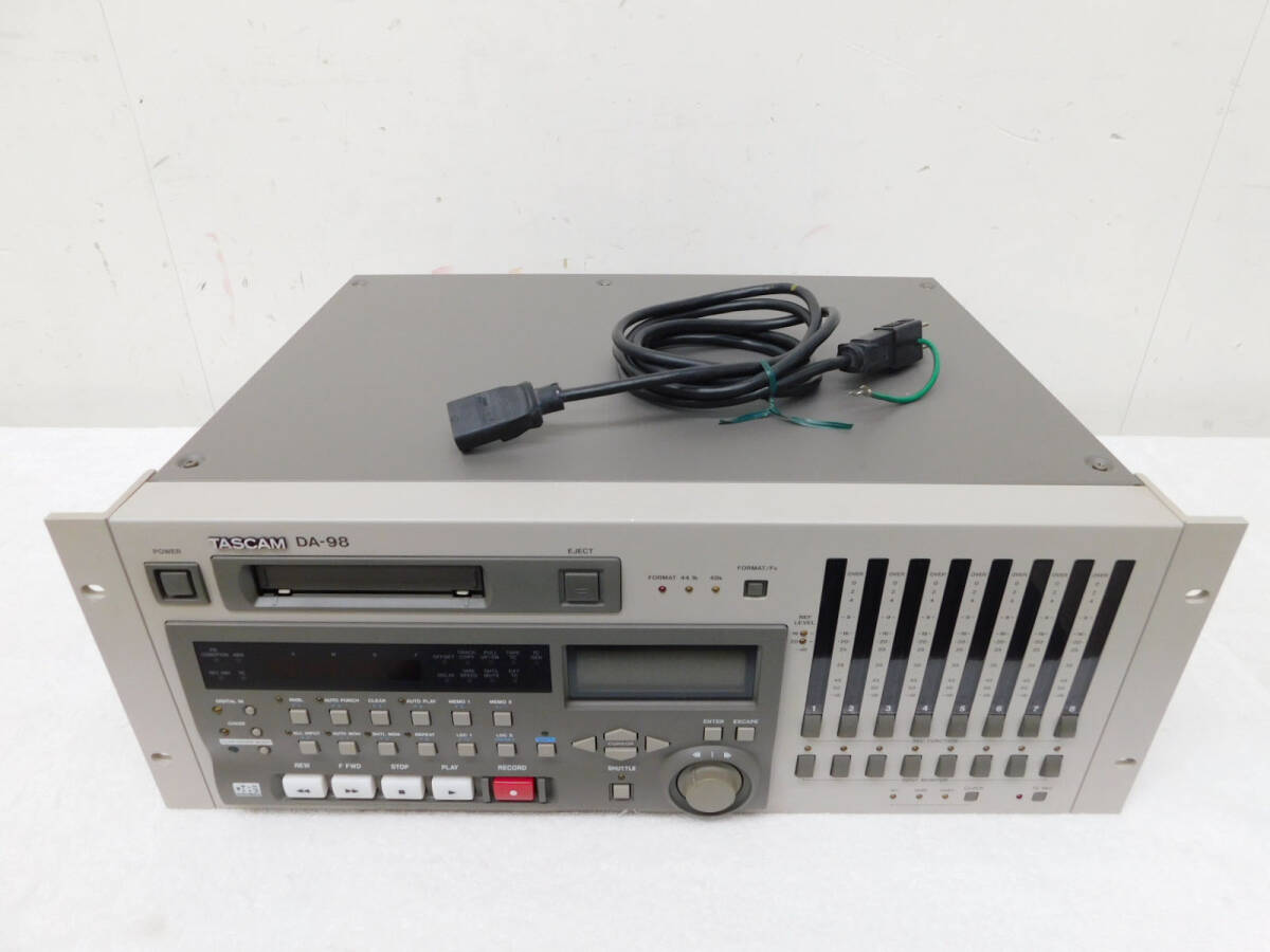 TASCAM/タスカム Hi-8ビデオテープ用 マルチトラック レコーダー TASCAM/タスカム Hi-8ビデオテープ用 マルチトラック レコーダー