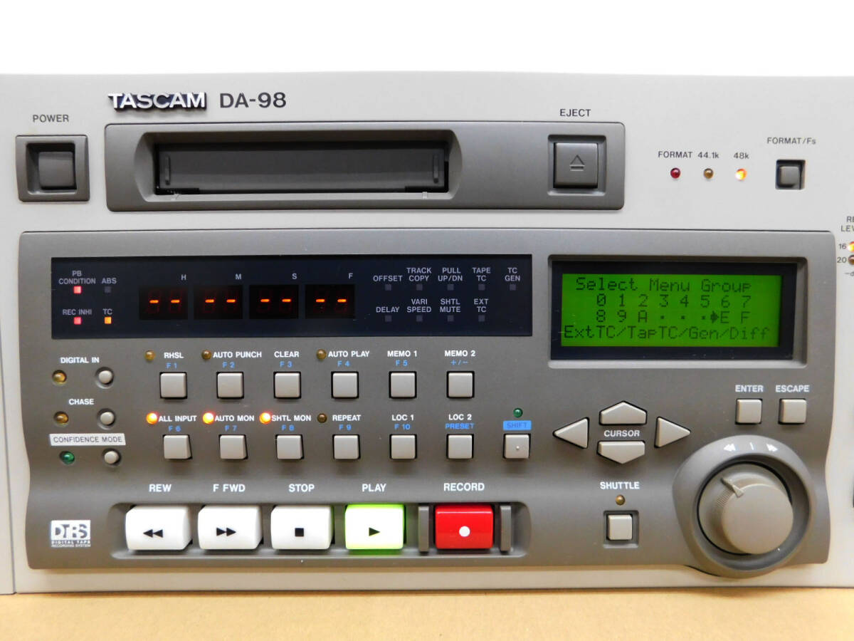 TASCAM/タスカム Hi-8ビデオテープ用 マルチトラック レコーダー TASCAM/タスカム Hi-8ビデオテープ用 マルチトラック レコーダー