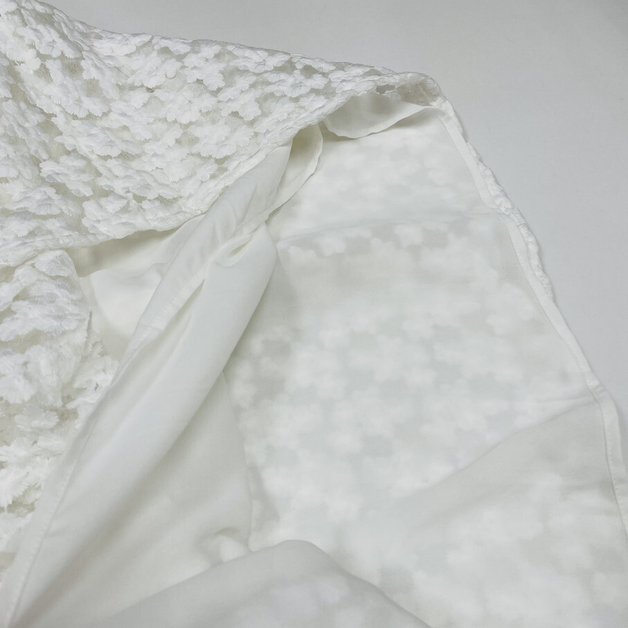 ZARA /XS/ ホワイト 長袖ワンピース ドレス レース 花柄刺繍 レディース タグ付き 通勤 フェミニン 大人可愛い生地 ガーリー デイリー ザラ