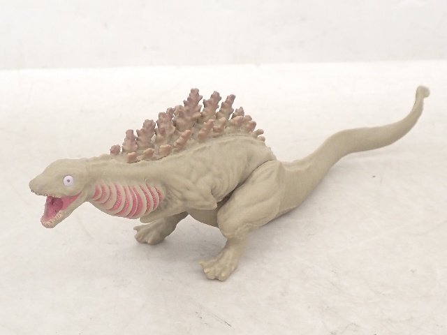 BANDAI シンゴジラ フィギュア ゴジラ 第2形態/第3形態/第4形態 BANDAI シンゴジラ フィギュア ゴジラ 第2形態/第3形態/第4形態