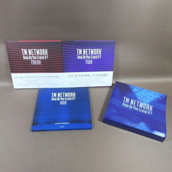 D301●TMネットワーク「TM NETWORK How Do You Crash It？ three AFTER PAMPHLET」写真集 全3巻セット 特製クリアケース付き