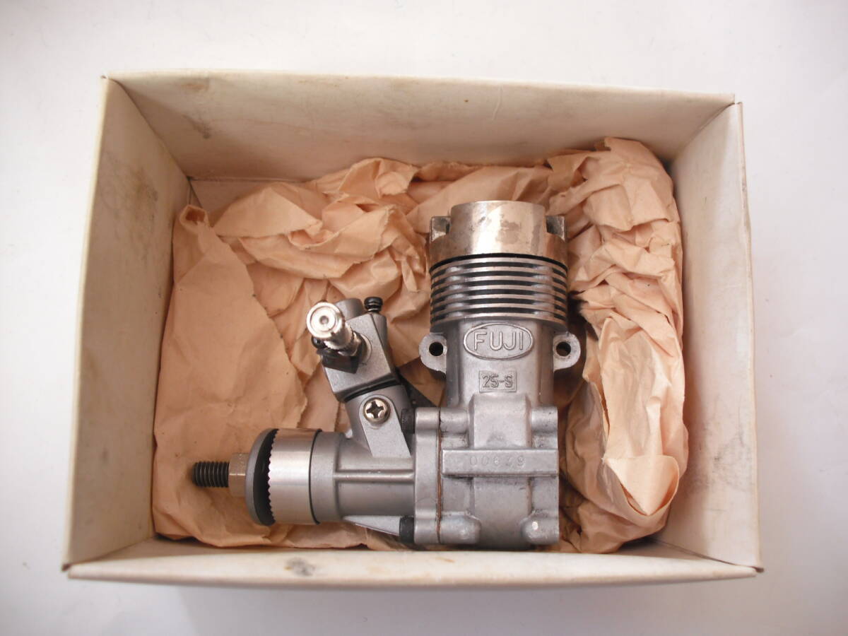 フジ　２５　ＲＣ中古