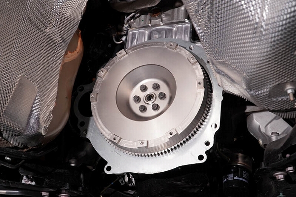 フロント ガラス ギガ CYG60BM CYH77B CYJ77B CYJ7BA CYY77B グリーン/ボカシ無 衝突防止 レインセンサー 新品 フロントガラス ギガ CYG60BM CYH77B CYJ77B CYJ7BA CYY77B グリーン⁄ブルーボカシ H27⁄10-  衝突防止機能付車用