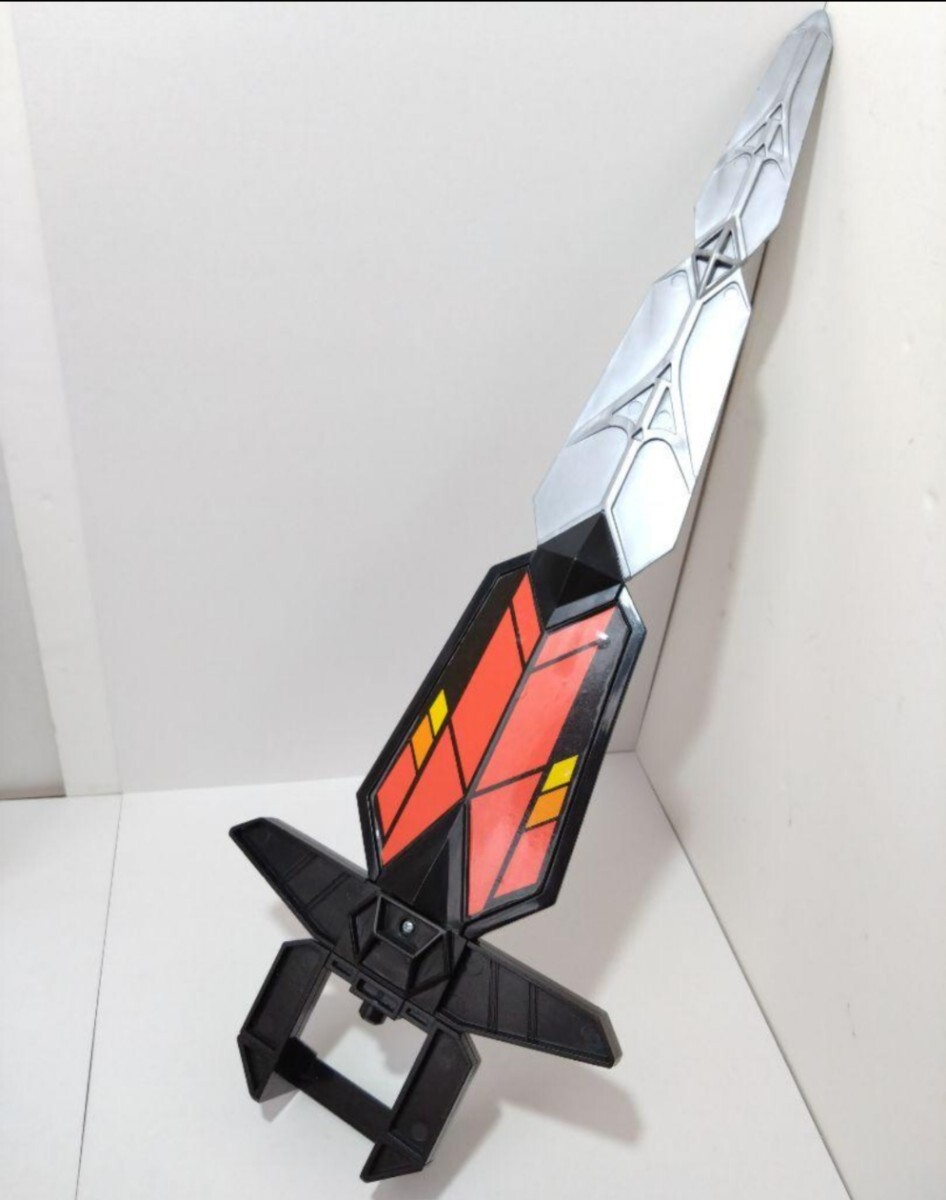 Amazon | Threezero DLX バンブルビー ウルトラマグナス - その他 Amazon | Threezero DLX バンブルビー ウルトラマグナス - その他