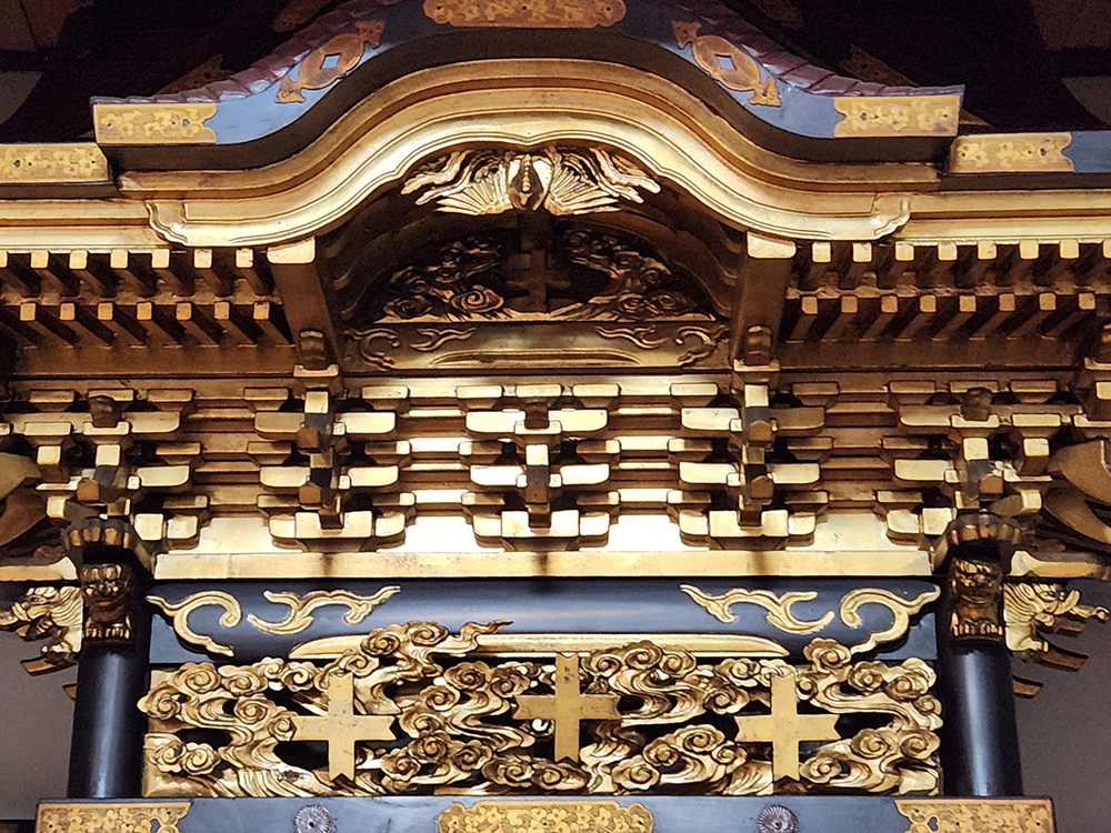 2月中旬までに直接引き取り限定】 寺院仏具 宮殿 須弥壇 厨子 2月中旬までに直接引き取り限定】 寺院仏具 宮殿 須弥壇 厨子
