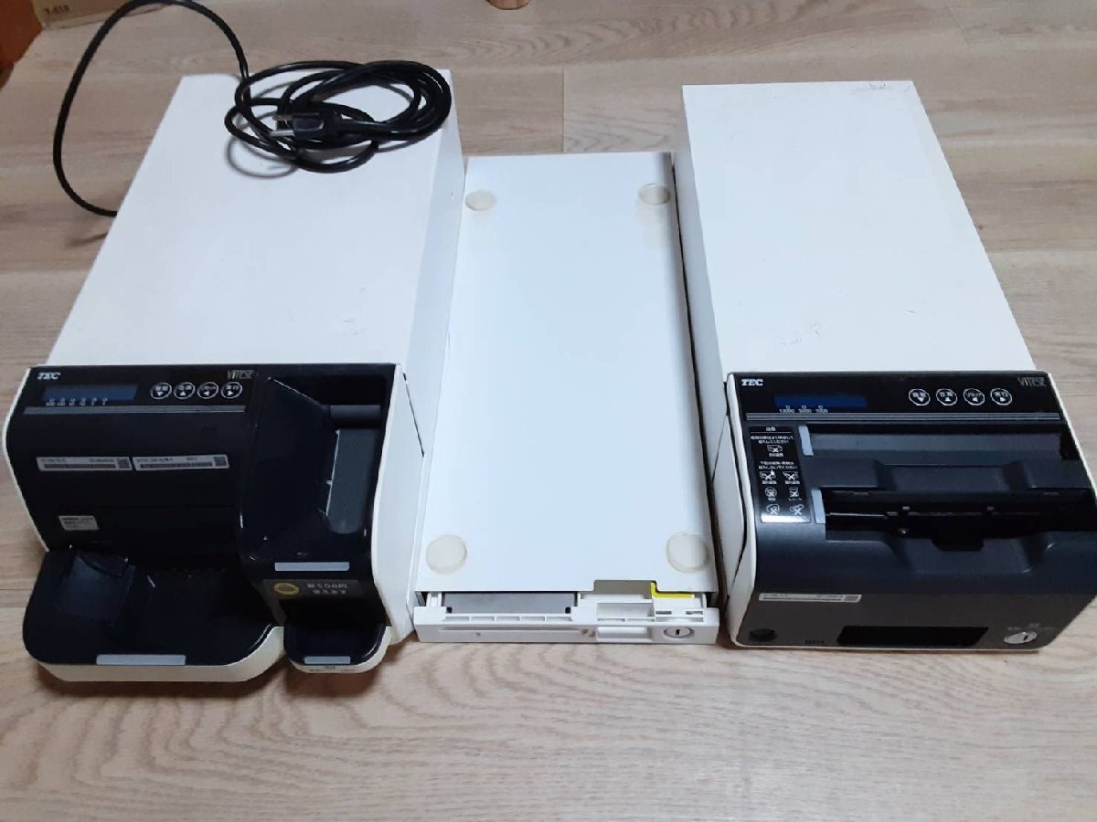 東芝テック/ TEC 自動釣銭機 VITESE/ ヴィッテス VT-330-KL-R 東芝テック/ TEC 自動釣銭機 VITESE/ ヴィッテス VT-330-KL-R