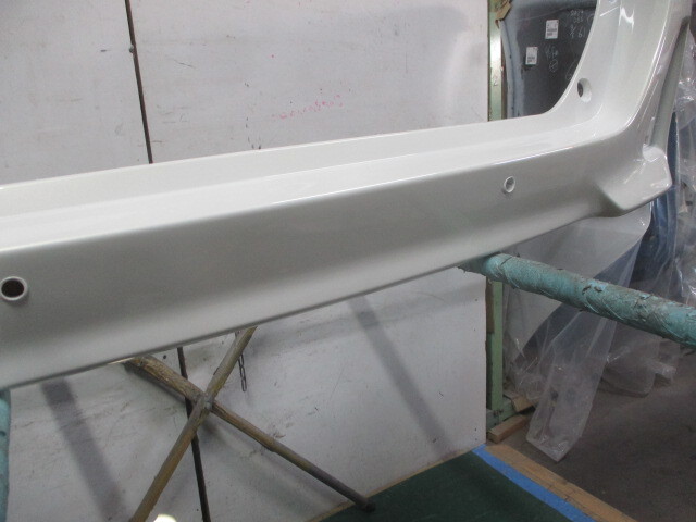 トヨタ ノア ZRR80W リヤ リアバンパー 52159-28966-A1 086 ＊個人宅配送不可＊_画像6