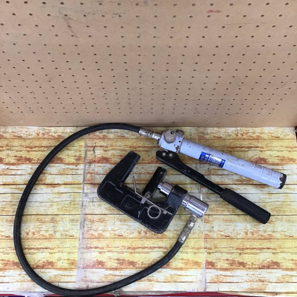 中古品】☆亀倉 手動油圧式パイプ断水機 SS-30 中古品】☆亀倉 手動油圧式パイプ断水機 SS-30