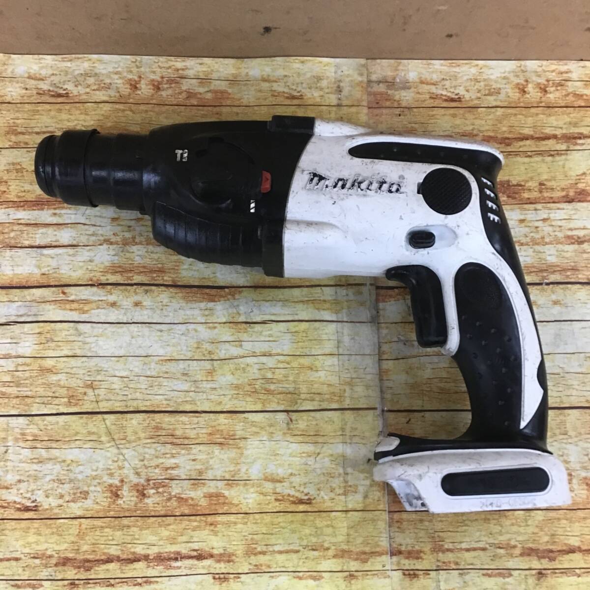 【中古品】〇マキタ(makita) コードレスハンマドリル HR162DZW