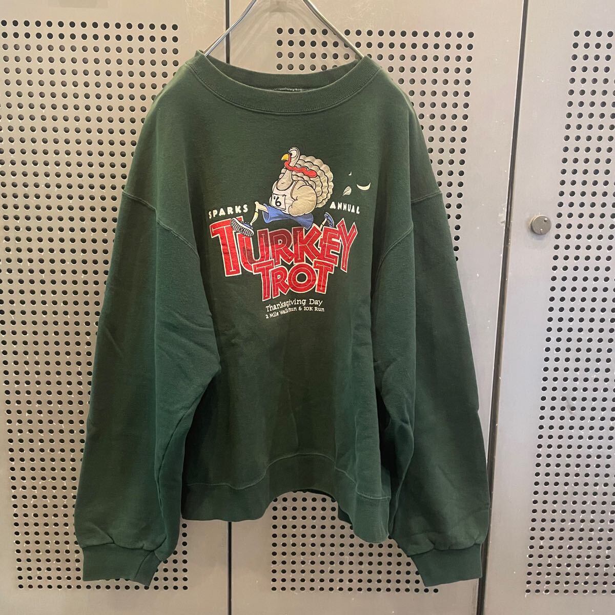 古着　ヴィンテージ　vintage sweat スウェット　トレーナー　キャラ　キャラクター　カラフル　派手　個性派