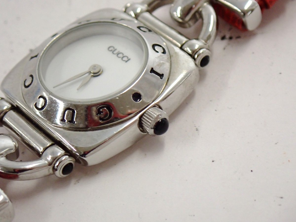 \\1* operation * Gucci 6300L white quarts lady's wristwatch U63905