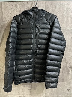 コロンビア スリーフォークスブラックドットダウンジャケット COLUMBIA THREE FORKS BLACK DOT DOWN JACKET WE1328 オムニヒート3D