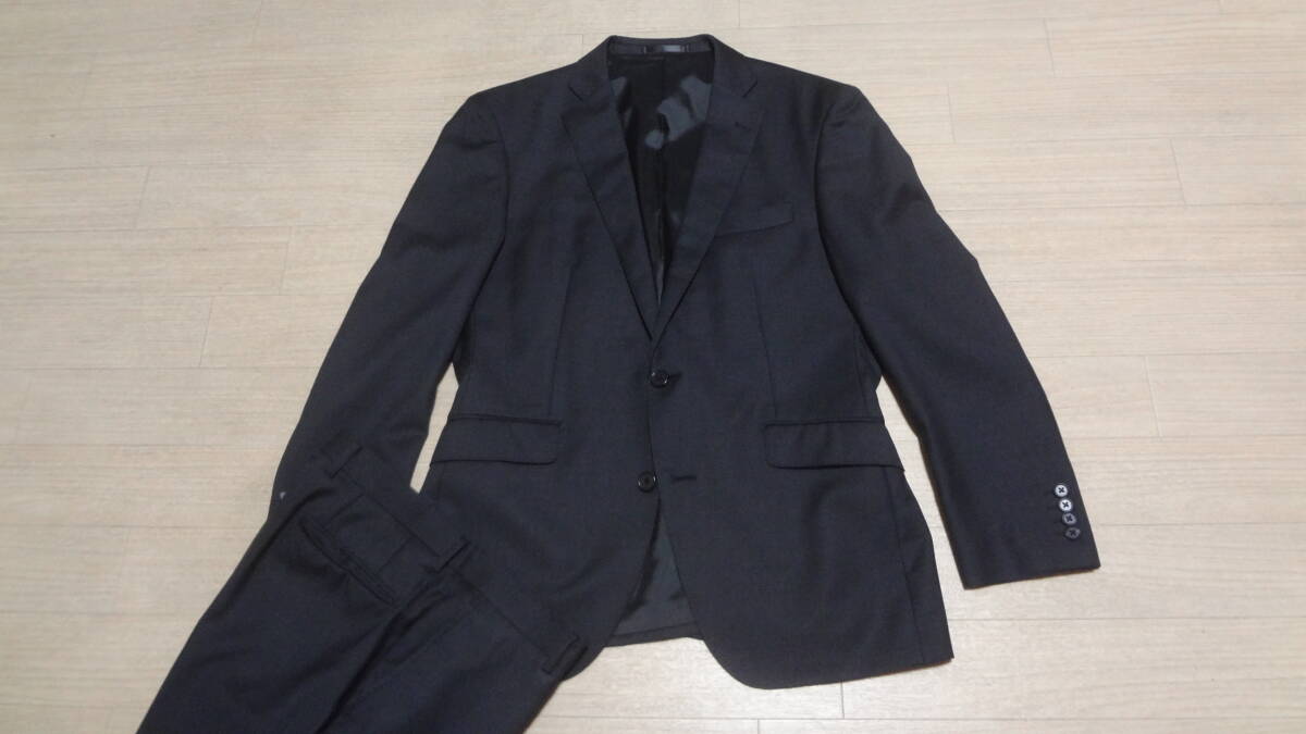 美品170cmW86cm AB5★Moncada★秋冬物★美シルエット★上質2Bスーツ/濃グレー織り素材チャコール★シングル２釦★モンカーダ★ビジネス