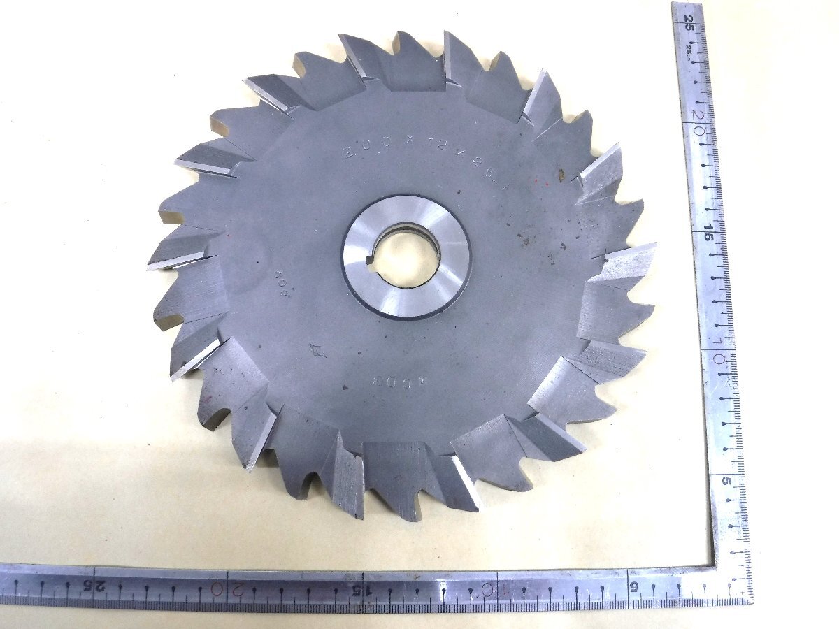 C841 岡崎精工 サイドミーリングカッター 200X12X25.4 MCO3 中古