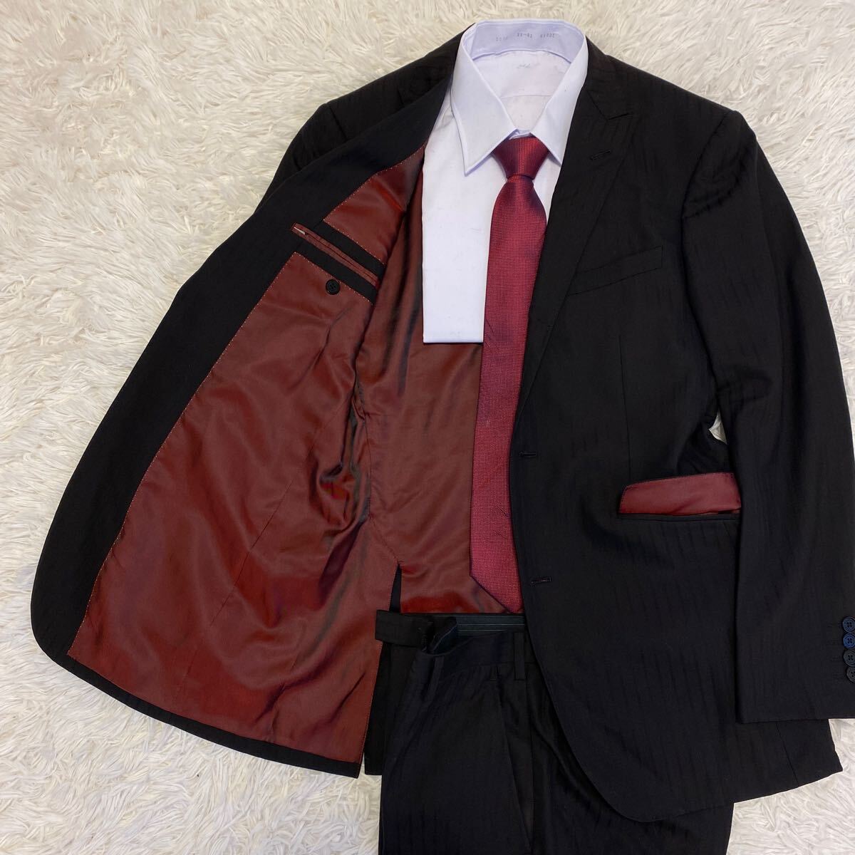 【美品】Super100's バーバリー ブラックレーベル 赤裏地 RED×BLACK 微光沢シャドーストライプ スーツ 40R(L) BURBERRY BLACK LABEL