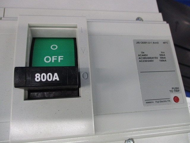 ZCT付ブレーカ 3P800A(アラームスイッチ付) BW800RAZ-3P800 ZCT付ブレーカ 3P800A(アラームスイッチ付) BW800RAZ-3P800