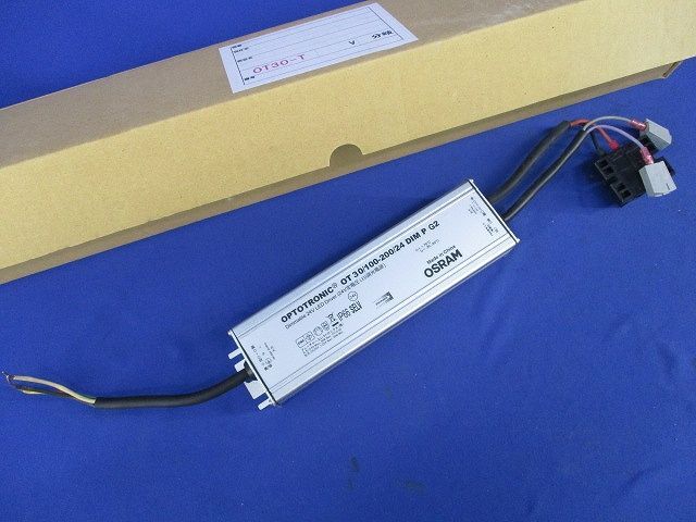 C3A【石29100728有】高周波インバーター 100V入力発電機 ミカサ C3A【石29100728有】高周波インバーター 100V入力発電機 ミカサ