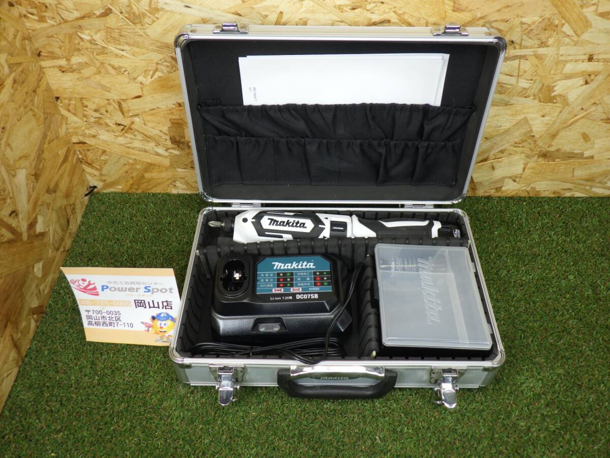 きれいな品★マキタ 充電式ペンインパクトドライバ 白 バッテリー2 充電器付 TD022D 中古品 【100サイズ】 250109