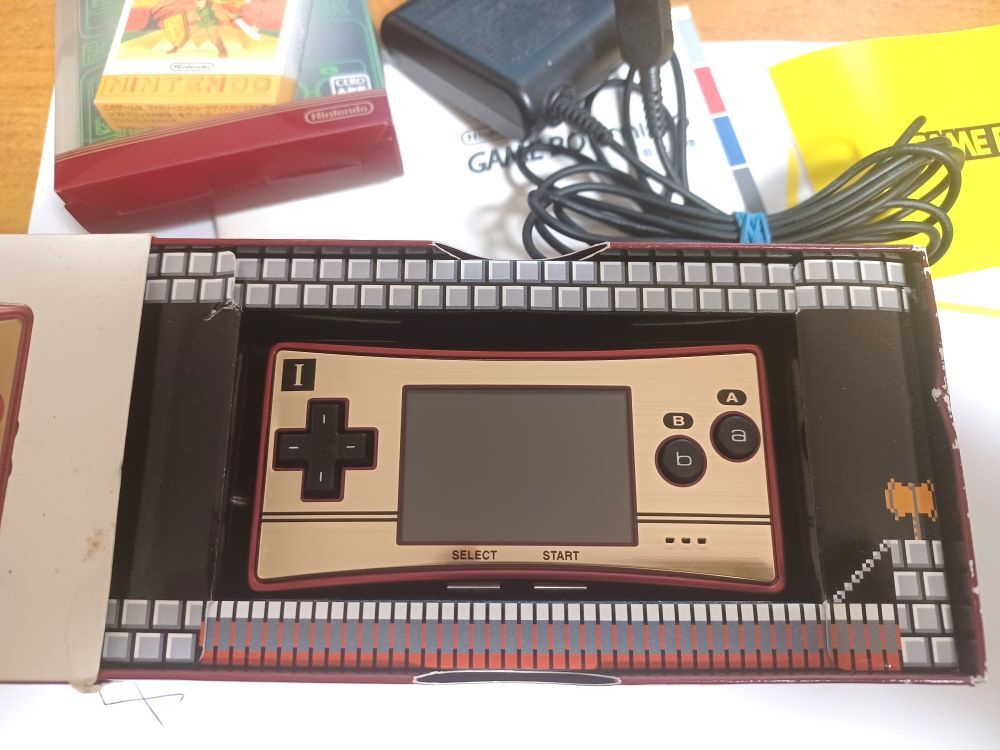 い出のひと時に、とびきりのおしゃれを! ゲームボーイミクロ 美品 GAMEBOY 任天堂 Nintendo micro 本体