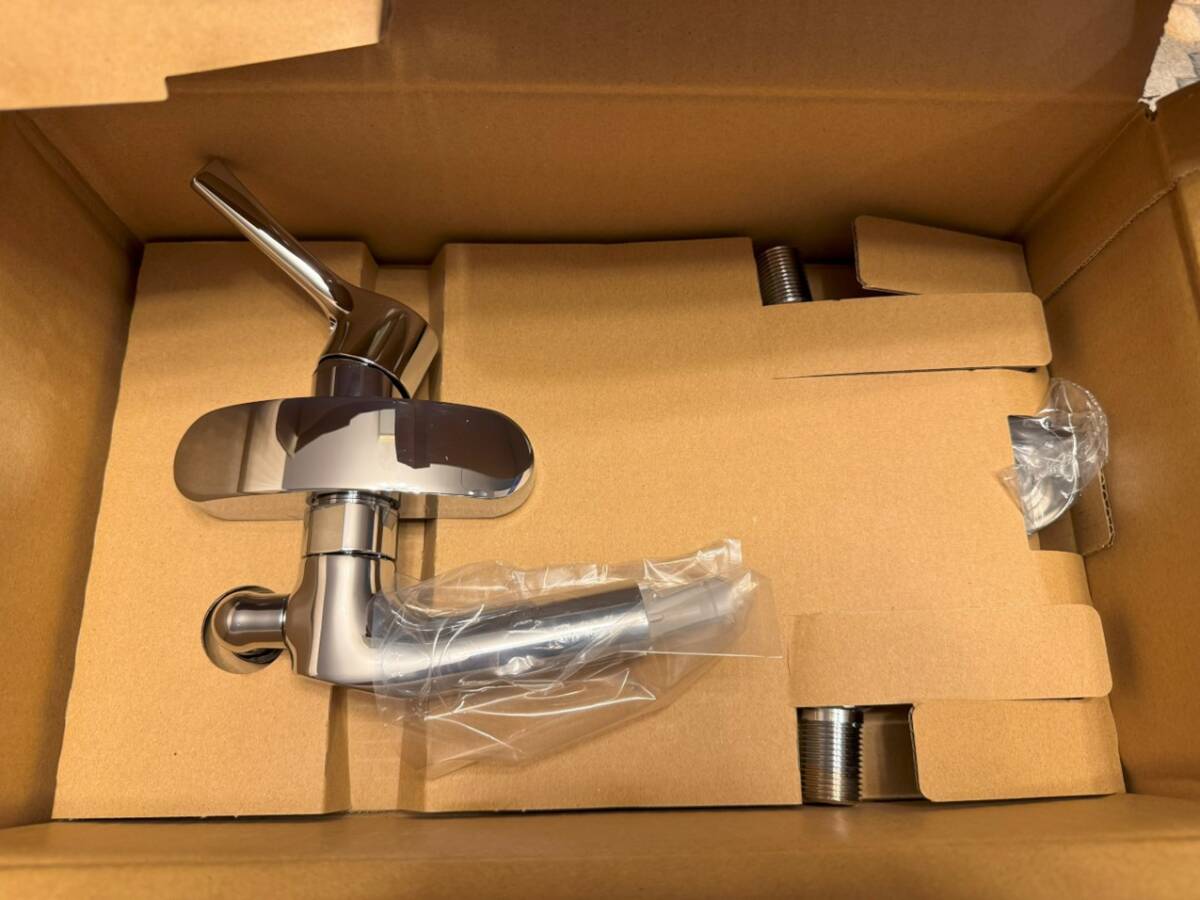 新品未使用 TOTO キッチン 台所 壁付シングル混合水栓 エコ 新品未使用 TOTO キッチン 台所 壁付シングル混合水栓 エコ