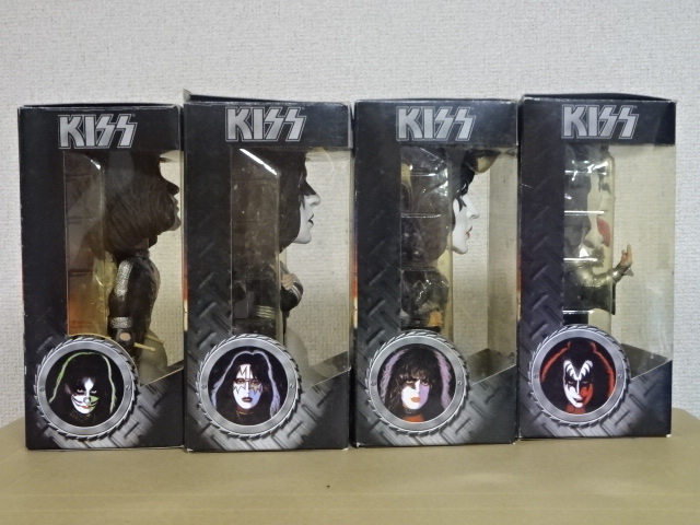 最新デザインの 棚7□ KISS 首 未使用ですが商品詳細必読 4体 ボブルヘッド FUNKO 芸能人、タレント
