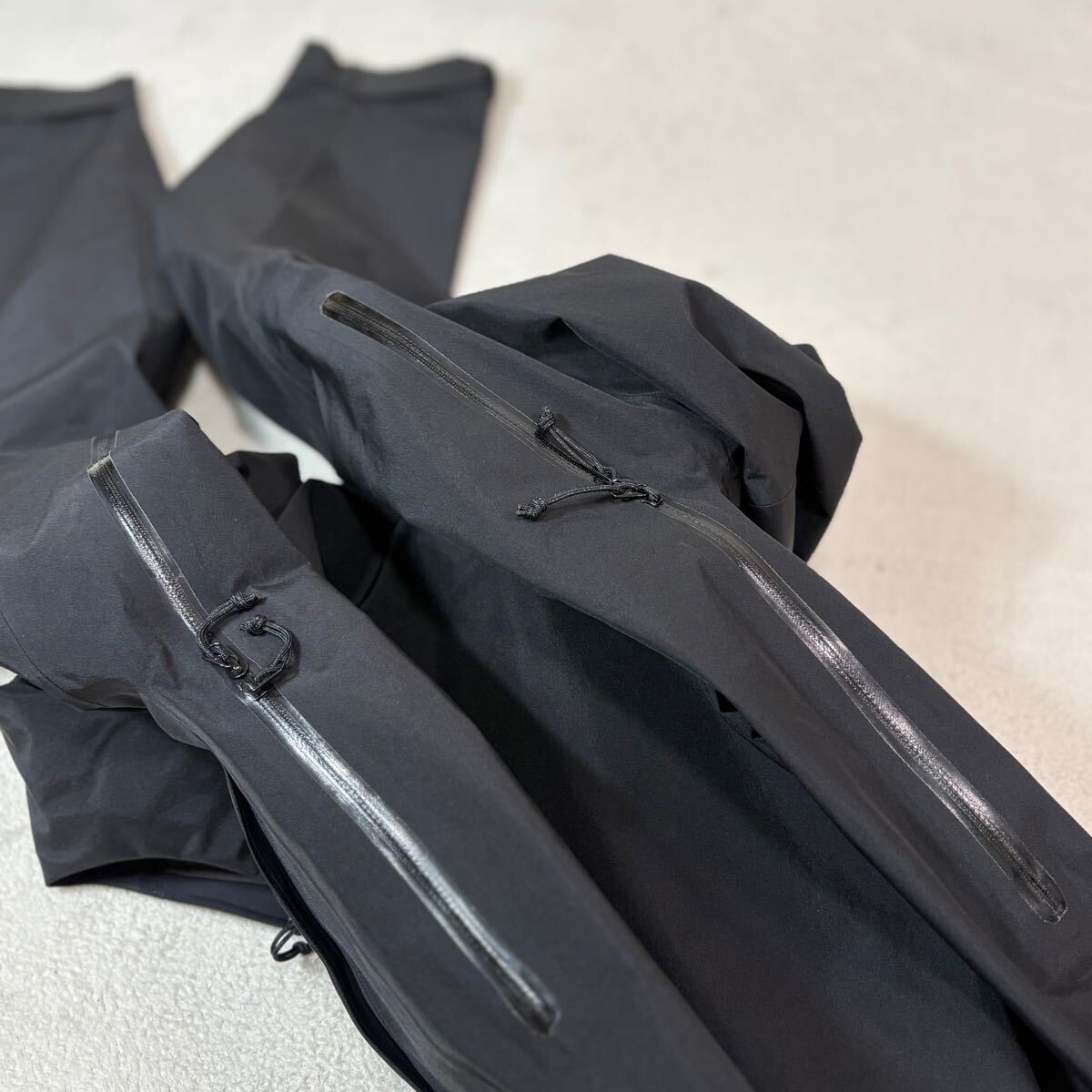 ☆極美☆ ARC'TERYX 24K Alpha SV Jacket BLACK アークテリクス ☆極美☆ ARC'TERYX 24K Alpha SV Jacket BLACK アークテリクス