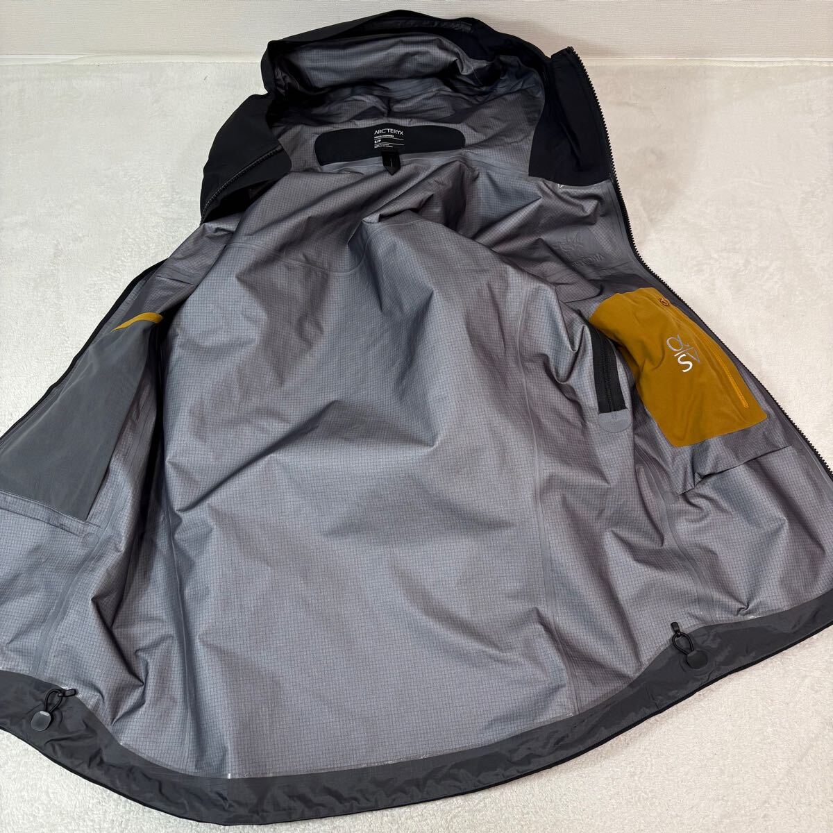 ☆極美☆ ARC'TERYX 24K Alpha SV Jacket BLACK アークテリクス ☆極美☆ ARC'TERYX 24K Alpha SV Jacket BLACK アークテリクス