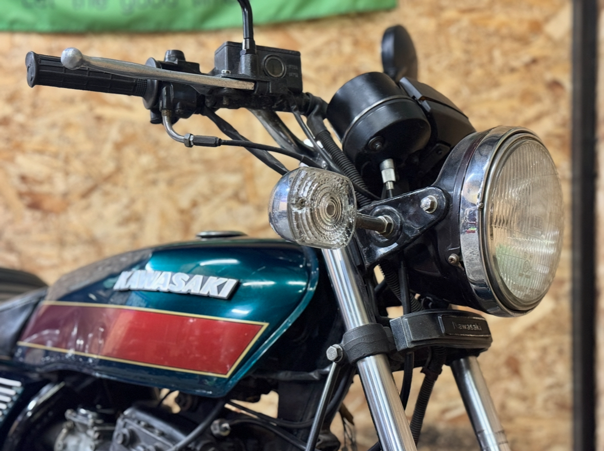 京都~ Kawasaki Z250FT A4 希少 後期 Z400FX E4カラー メッキ 京都~ Kawasaki Z250FT A4 希少 後期 Z400FX E4カラー メッキ