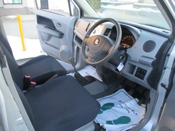 ワゴンR 660 FX 4WD 5速マニュアル　キーレス　CD