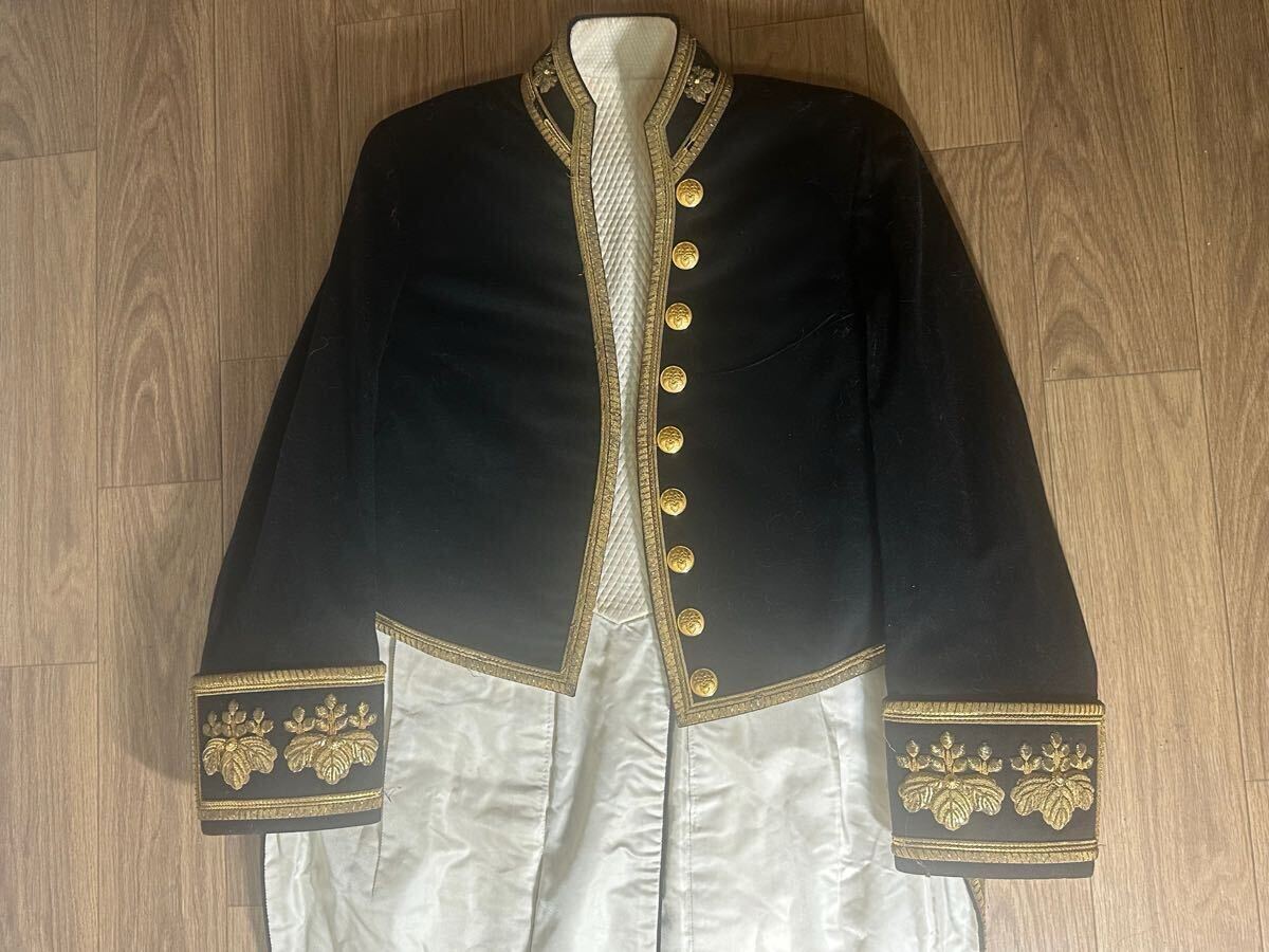 非役有位者大礼服(五位以下) 刺繍 大礼服 制服 軍服 勲章 勲記 非役有位者大礼服(五位以下) 刺繍 大礼服 制服 軍服 勲章 勲記