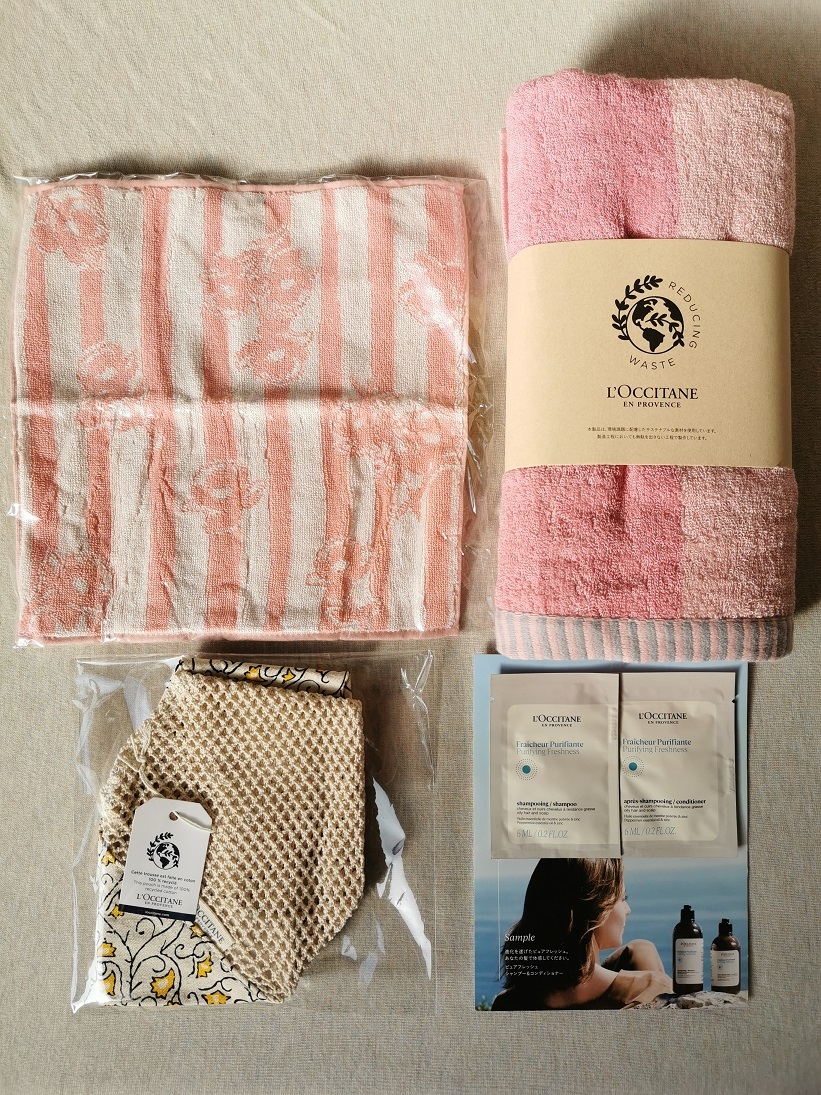 非売品 未使用 プレゼント付 ロクシタン リバーシブルバスタオル ローズミニタオル エココットンミニバッグ ノベルティpurifying freshness_画像1