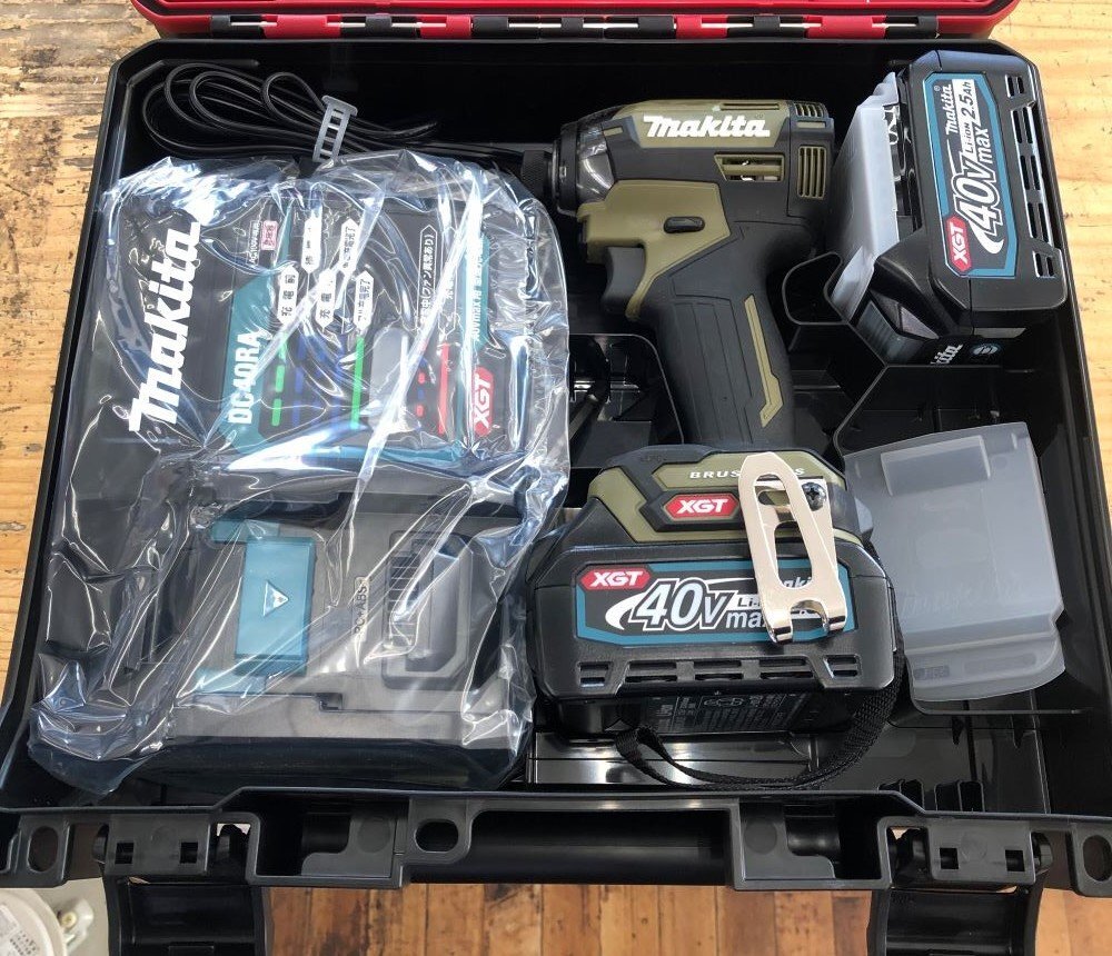 ●新品 MAKITA マキタ 充電式インパクトドライバ TD002GRDXO オリーブ定価¥90,500 バッテリ―２個・本体・充電器・ケース