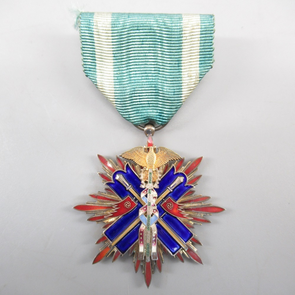 功五級金鵄勲章  勲章 ミリタリー 日本陸軍 軍隊 紀章 徽章 勲章 功五級金鵄勲章 勲章 ミリタリー 日本陸軍 軍隊 紀章 徽章 勲章