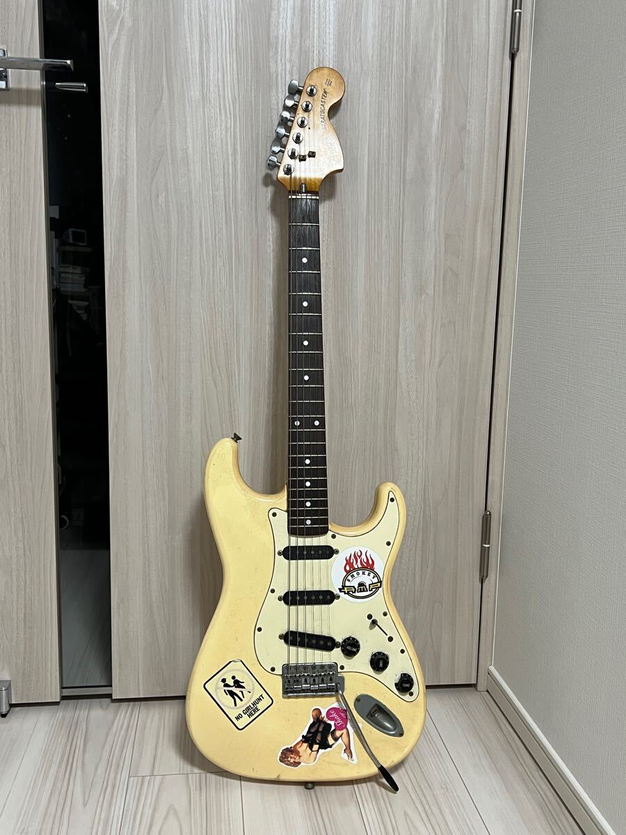 Fender Japan ST72 フェンダージャパン ラージヘッド Eシリアル Fender Japan ST72 フェンダージャパン ラージヘッド Eシリアル