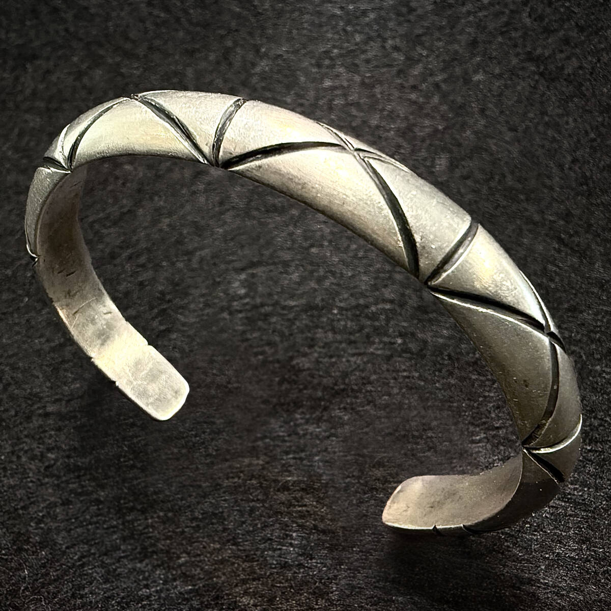 Navajo Old pawn ナバホ ヘビーバングル インディアンジュエリー Navajo Old pawn ナバホ ヘビーバングル インディアンジュエリー