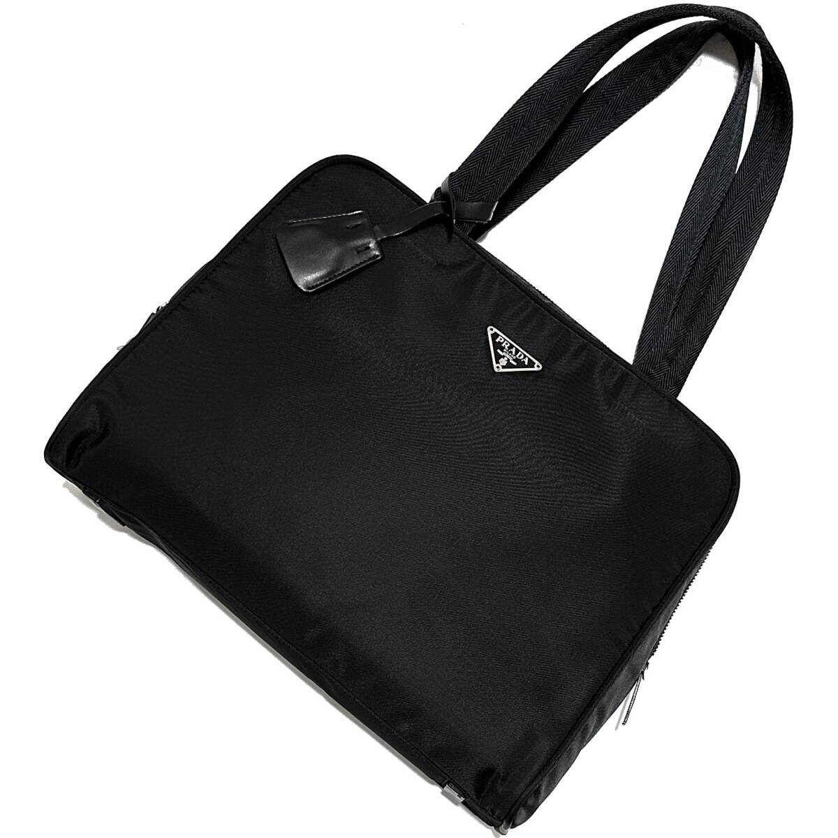 正規品 PRADA テスートナイロンカデナ付トートバッグ 32㎝×25 正規品 PRADA テスートナイロンカデナ付トートバッグ 32㎝×25