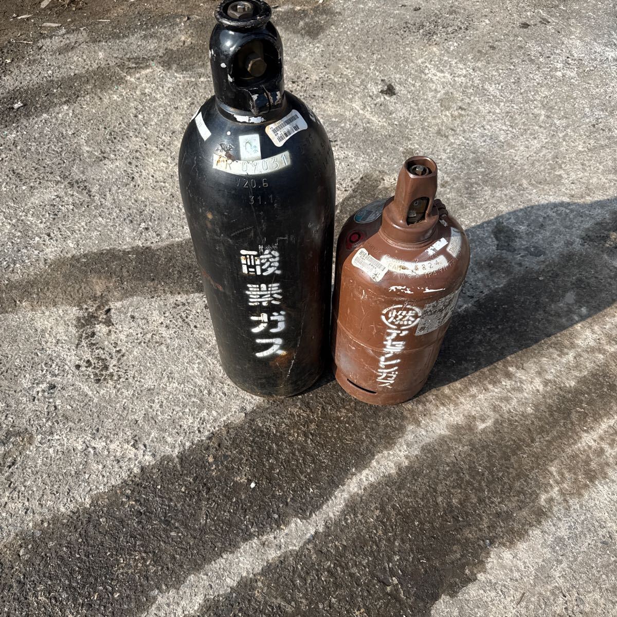 アセチレン酸素残量あり ボンベ引き取り限定(溶接機)|売買され アセチレン酸素残量あり ボンベ引き取り限定(溶接機)|売買され