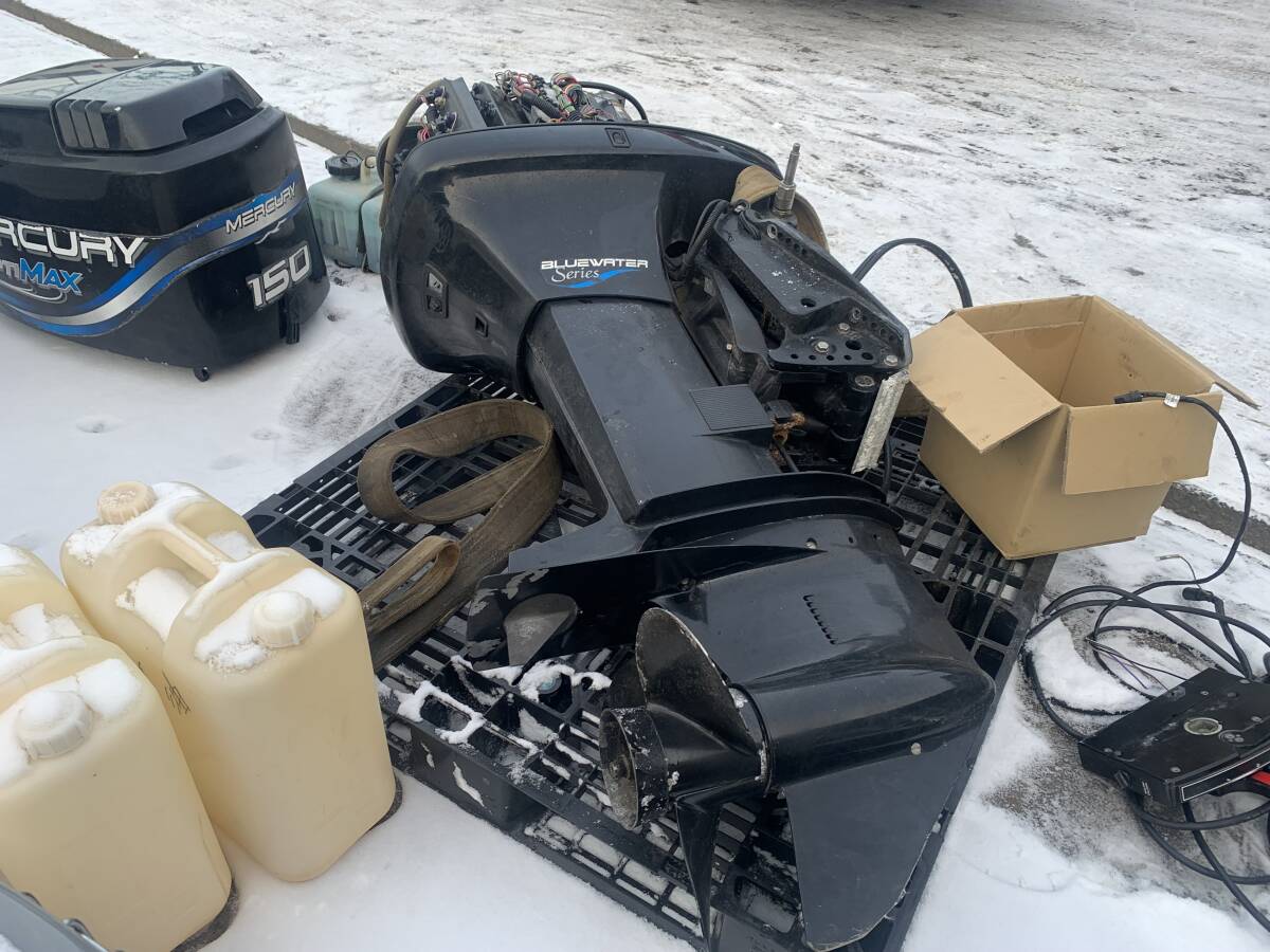 船外機 マーキュリー MERCURY 150馬力 メーター ケーブル付き 船外機 マーキュリー MERCURY 150馬力 メーター ケーブル付き