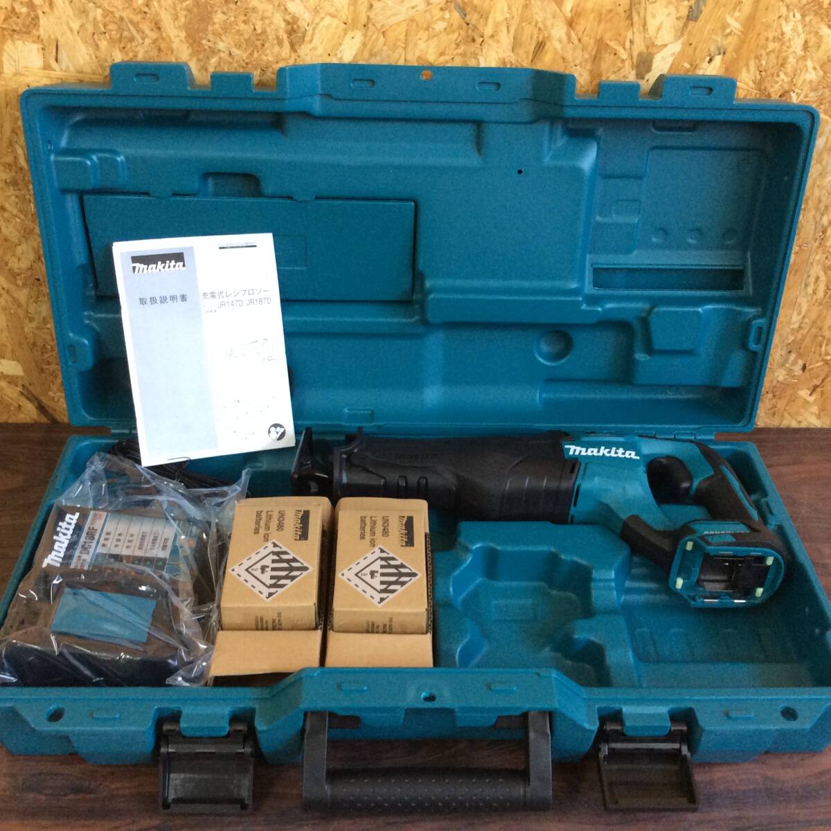 【WH-4414】未使用 makita マキタ 18V 充電式レシプロソ－ JR187DRGX [バッテリ2個+充電器] 純正セット