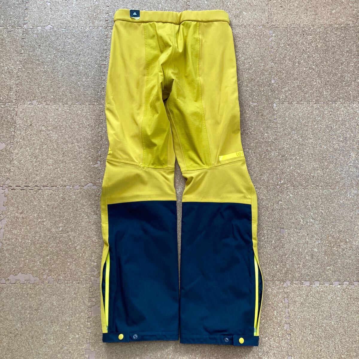 未使用】アディダス adidas terrex スキーパンツ スキーウェア 未使用】アディダス adidas terrex スキーパンツ スキーウェア
