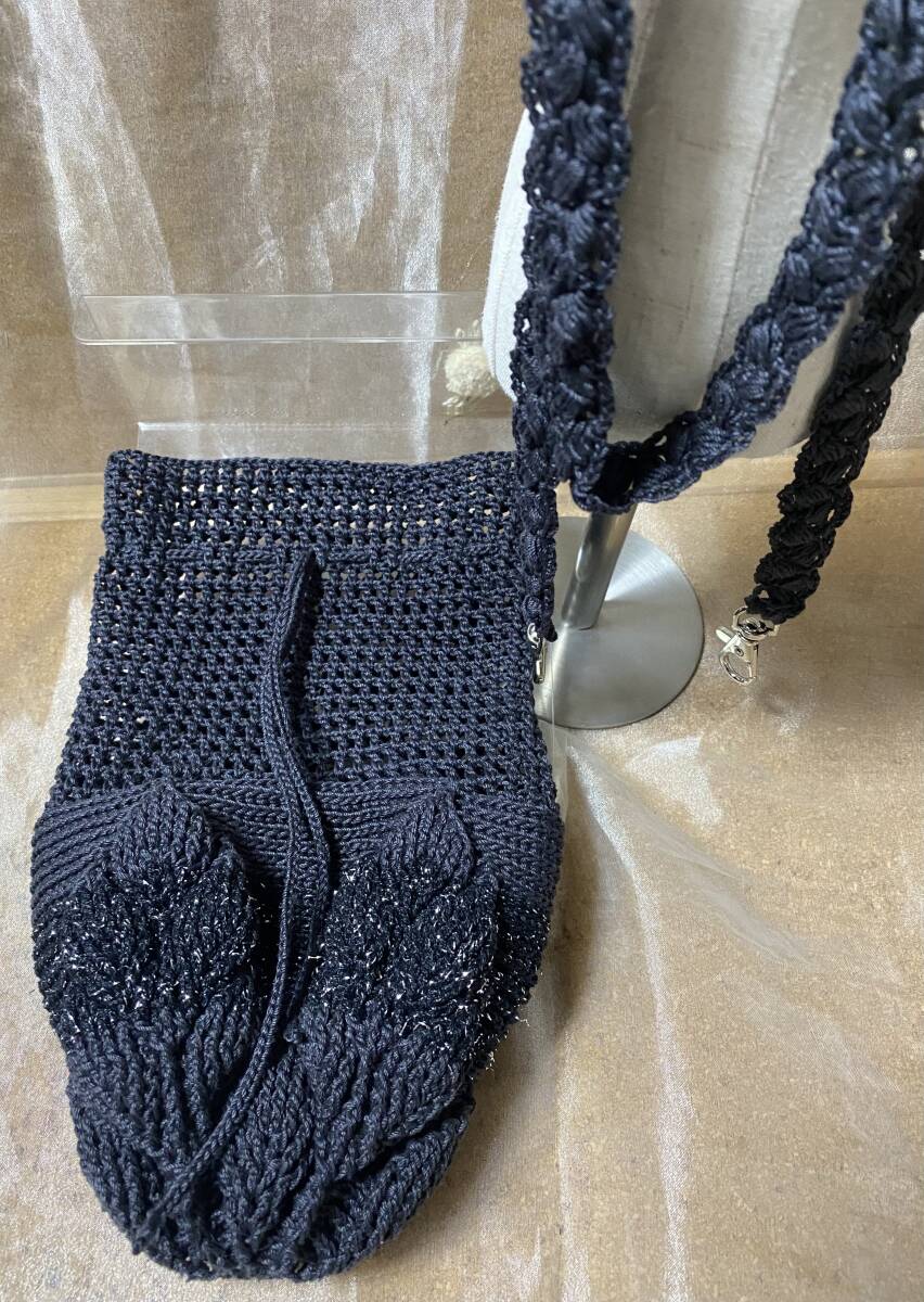 Hand Made Happy Leaf Mini Bag かぎ編み手編みソフトブラックポシェットベルト取り外し可能　ハンドメイドポシェット