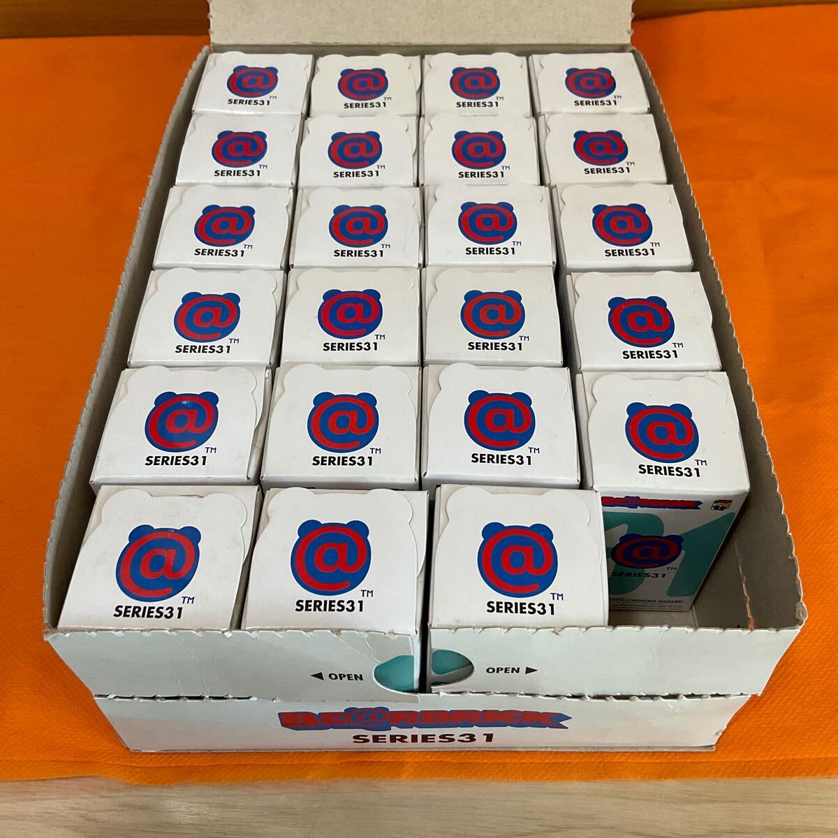 激レア　新品未開封　ベアブリック シリーズ31 BE@RBRICK SERIES31 23個入り メディコムトイ MEDICOMTOY 100％　フィギュア