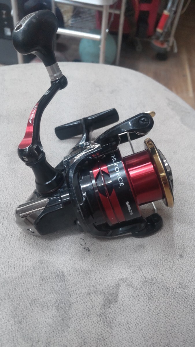 シマノ ハイパーフォース2500DXG ハンドル ファイアブラッド 右ハンドル グレ チヌ